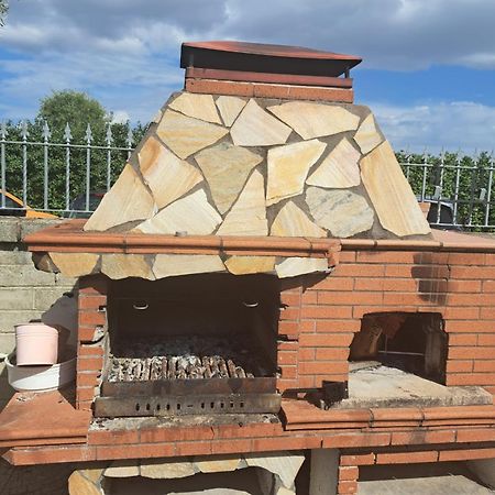 Apartment Roma Tor Vergata Con Giardino Kültér fotó