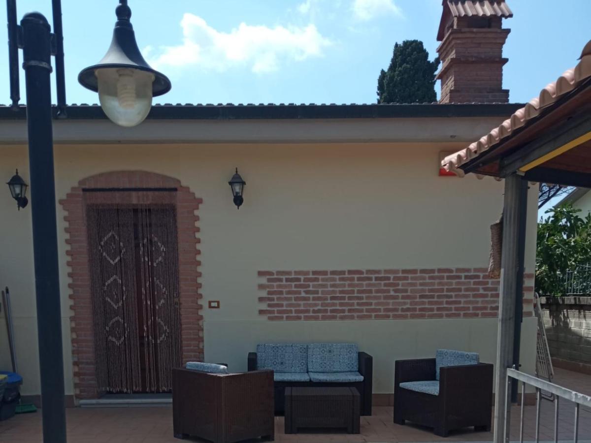 Apartment Roma Tor Vergata Con Giardino Szoba fotó
